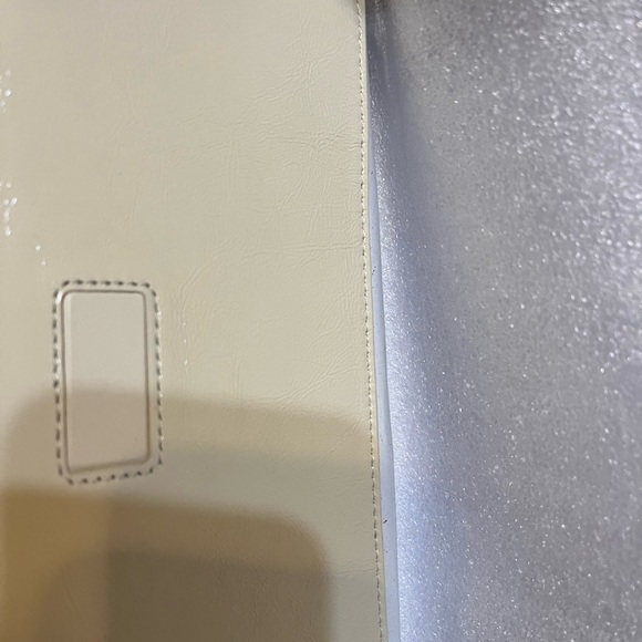 Kate Spade Liv Crinkle Applique Shoulder Bag NWT - Picture 5 of 9